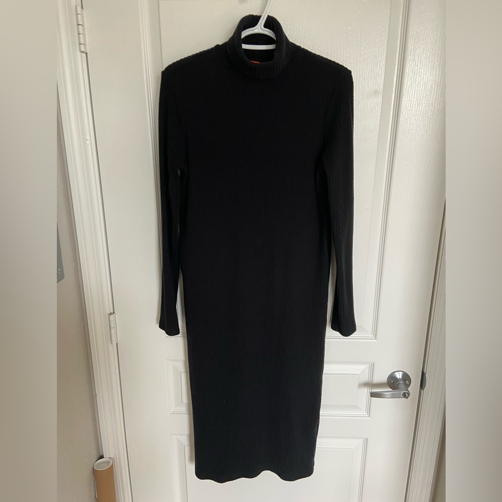 Joe Fresh rubbed turtle neck dress with long sleeves size large